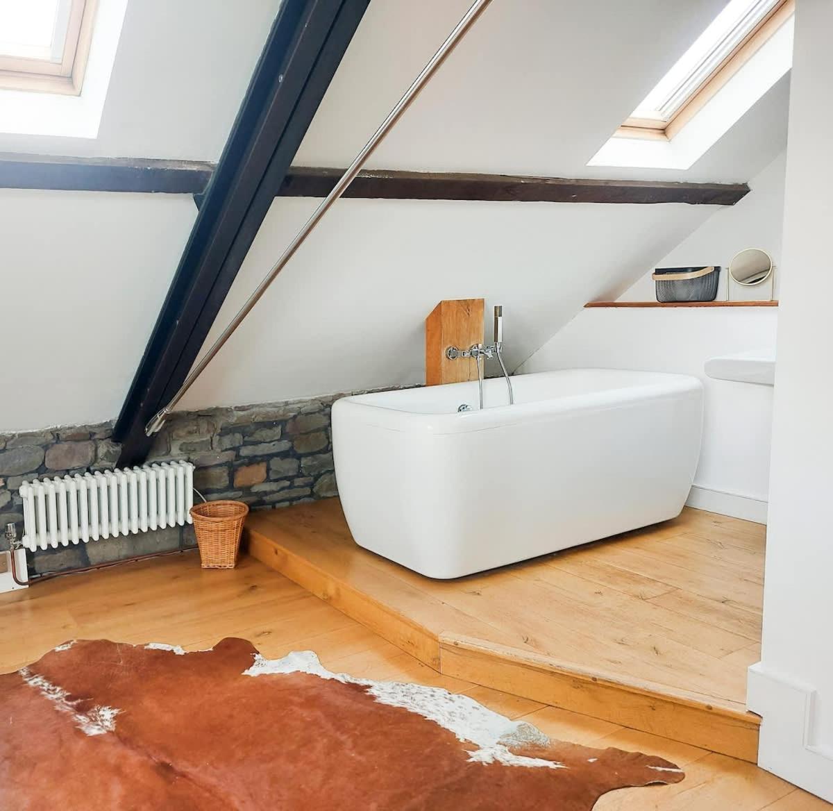 Converted Factory Loft Apartment Бристоль Екстер'єр фото