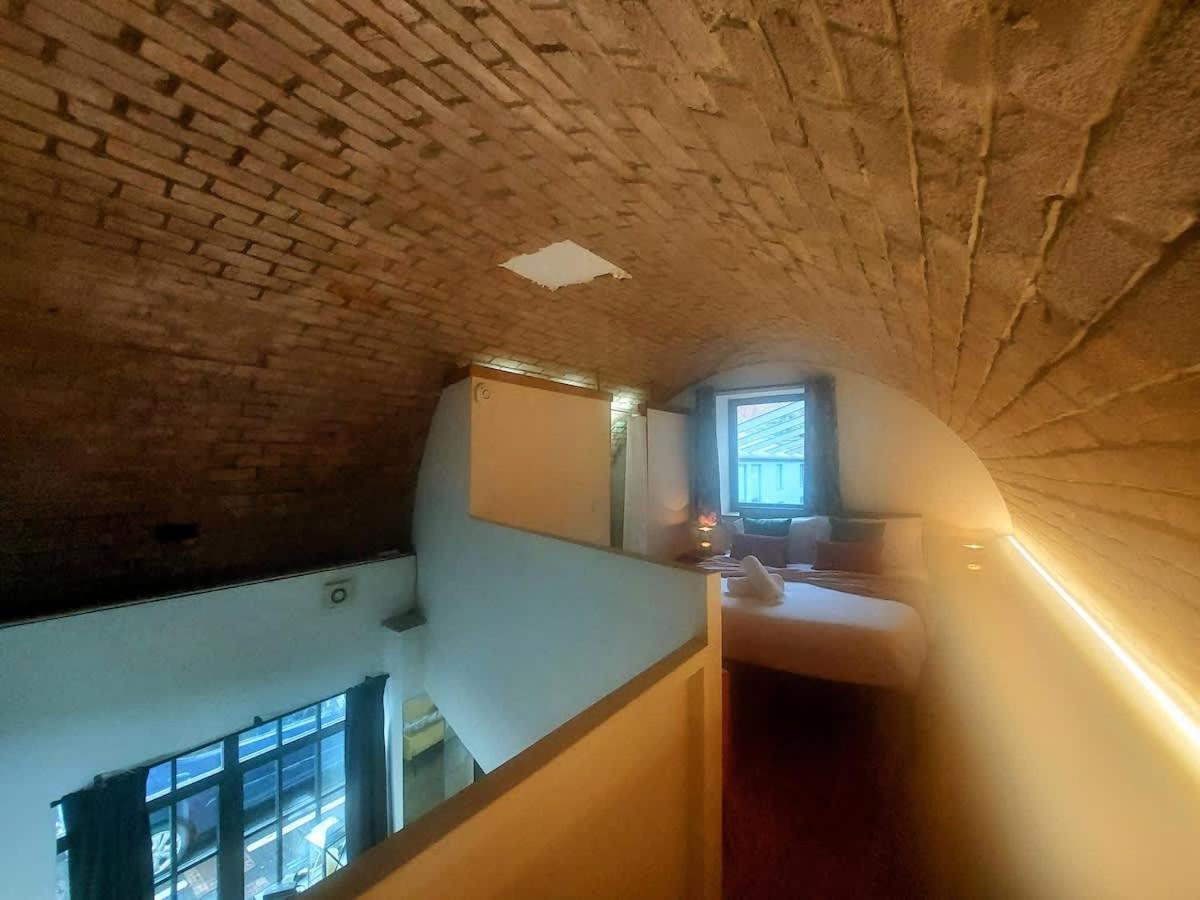 Converted Factory Loft Apartment Бристоль Екстер'єр фото