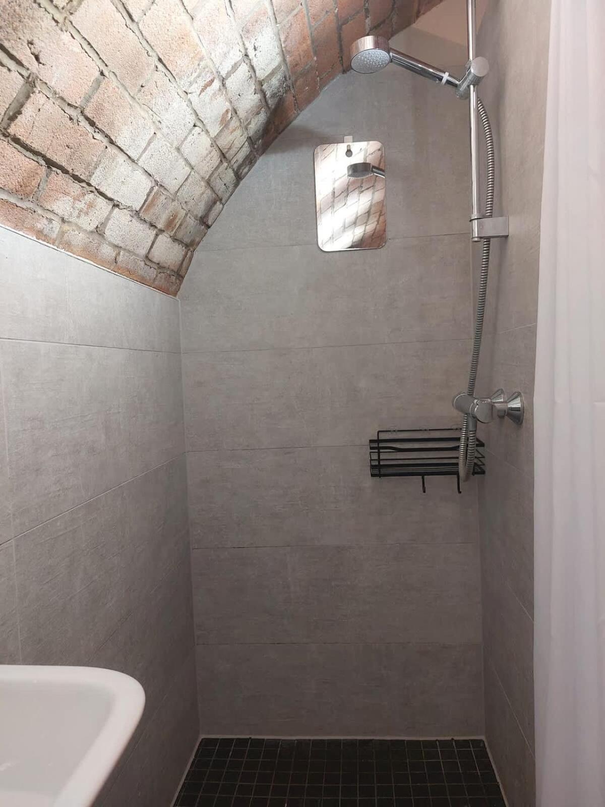 Converted Factory Loft Apartment Бристоль Екстер'єр фото